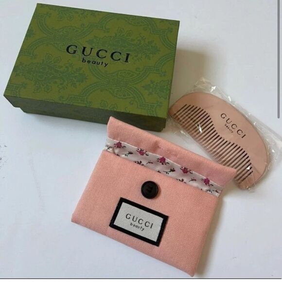 Gucci comb set with box and bag brand new main image 2